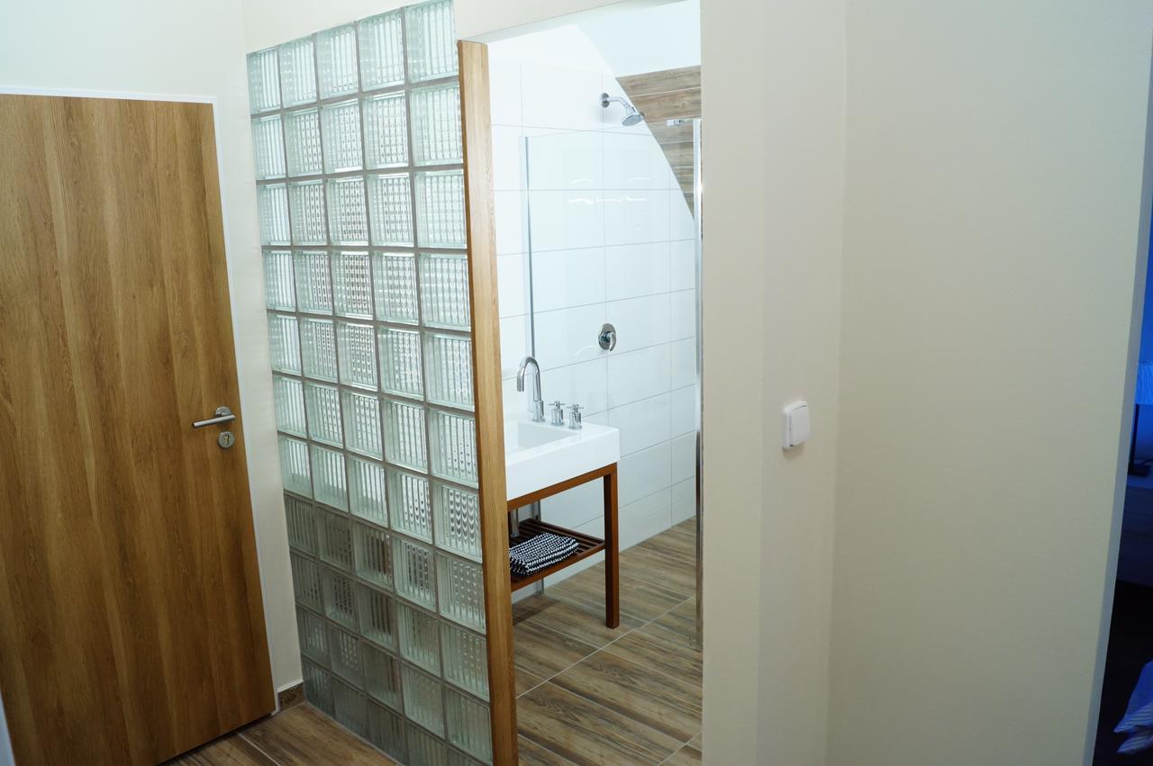 Apartmany U Komina Terezín Exteriör bild